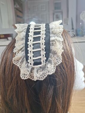 🖤 Innocent World Black Headdress With Ivory Lace 🖤